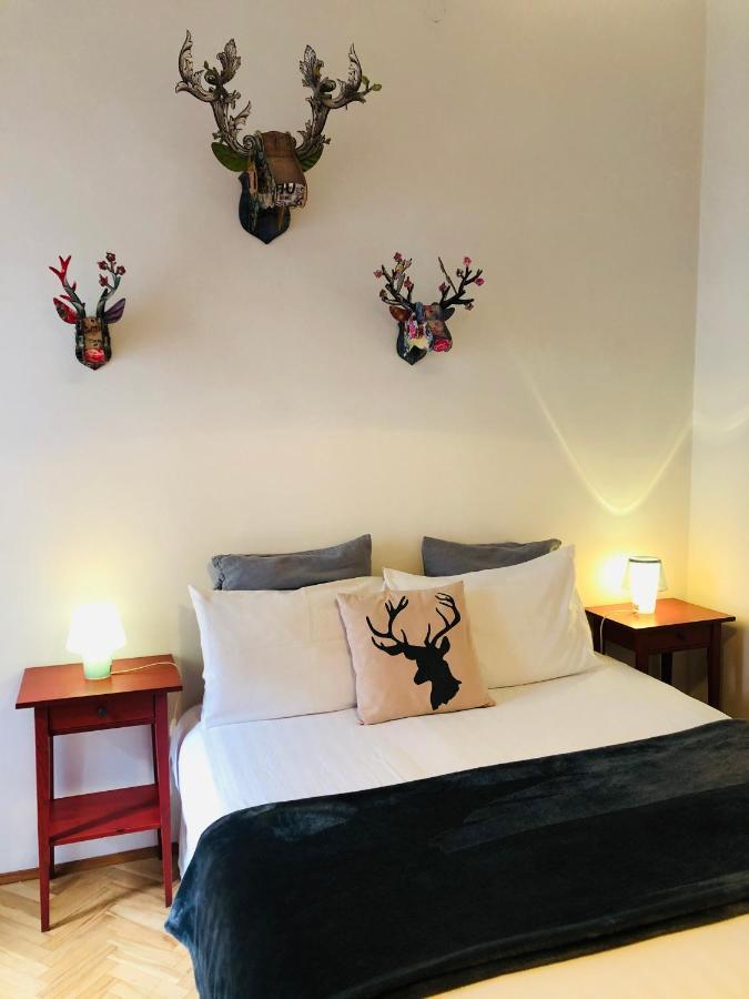 Al Cavour 34 Bed & Breakfast เตรนโต ภายนอก รูปภาพ