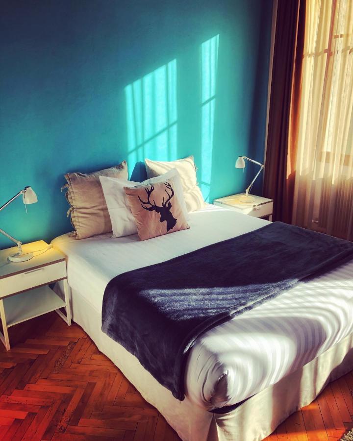 Al Cavour 34 Bed & Breakfast เตรนโต ภายนอก รูปภาพ